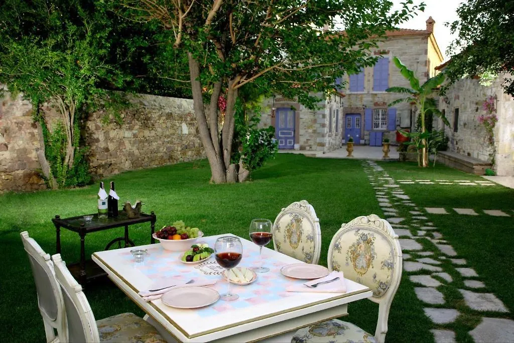 Lola 38 Hotel Foca Turkey