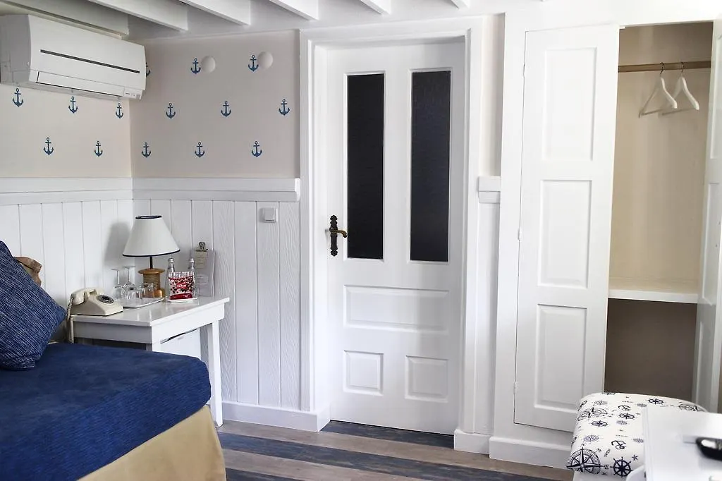 Lola 38 Hotel Foca